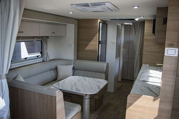 2025 Jayco SILVERLINE CARAVAN 25.78-6.OB.SL-MY25
