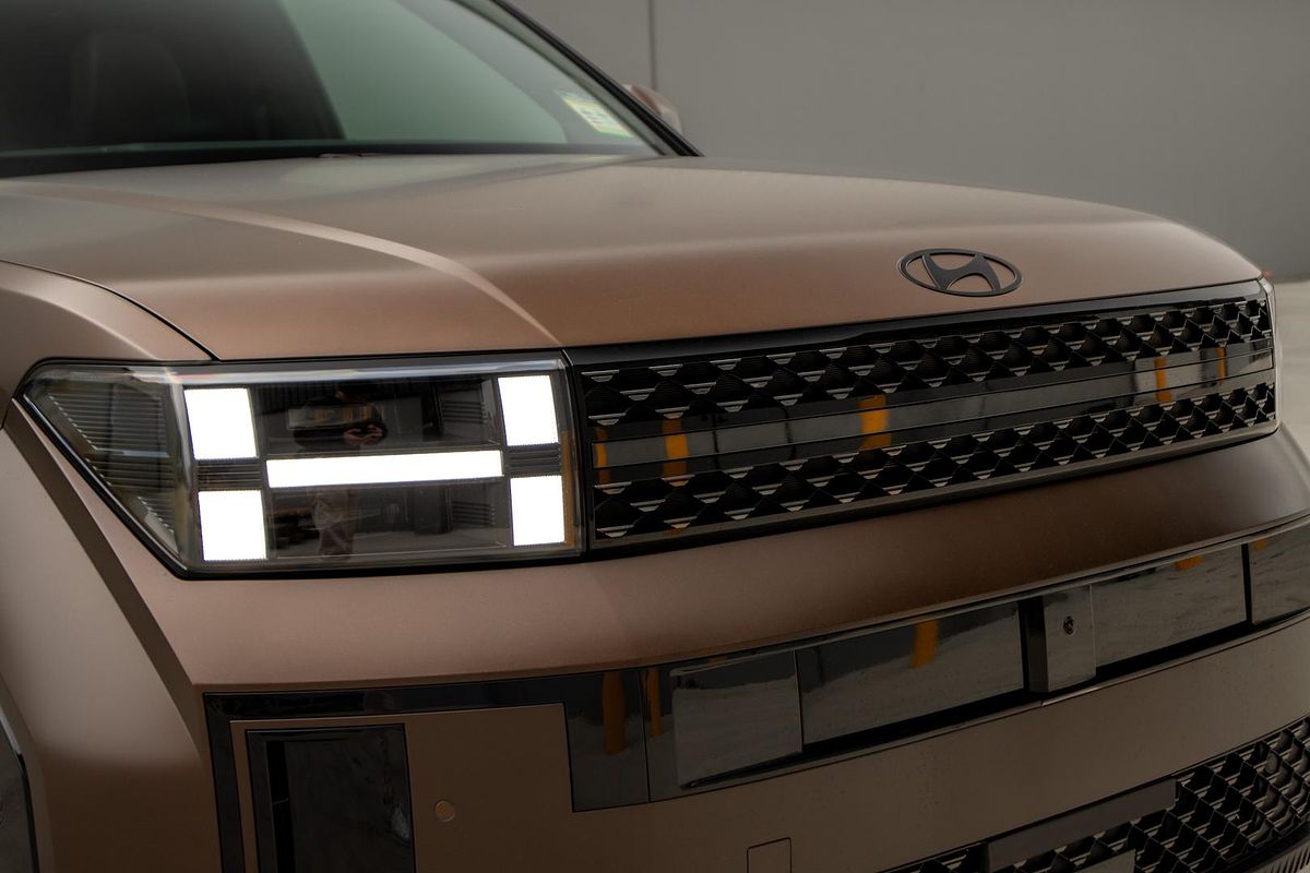 2025 Hyundai Santa Fe Hybrid Calligraphy MX5.V1