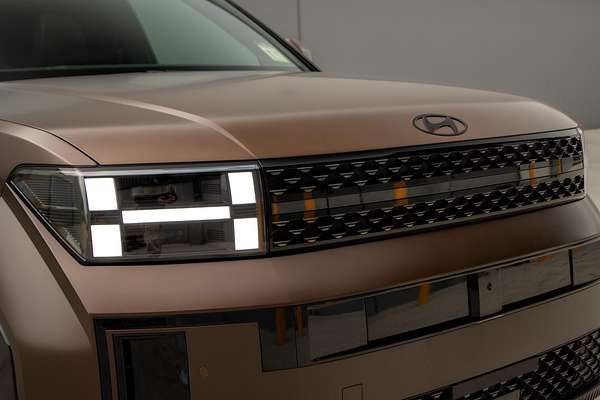 2025 Hyundai Santa Fe Hybrid Calligraphy MX5.V1