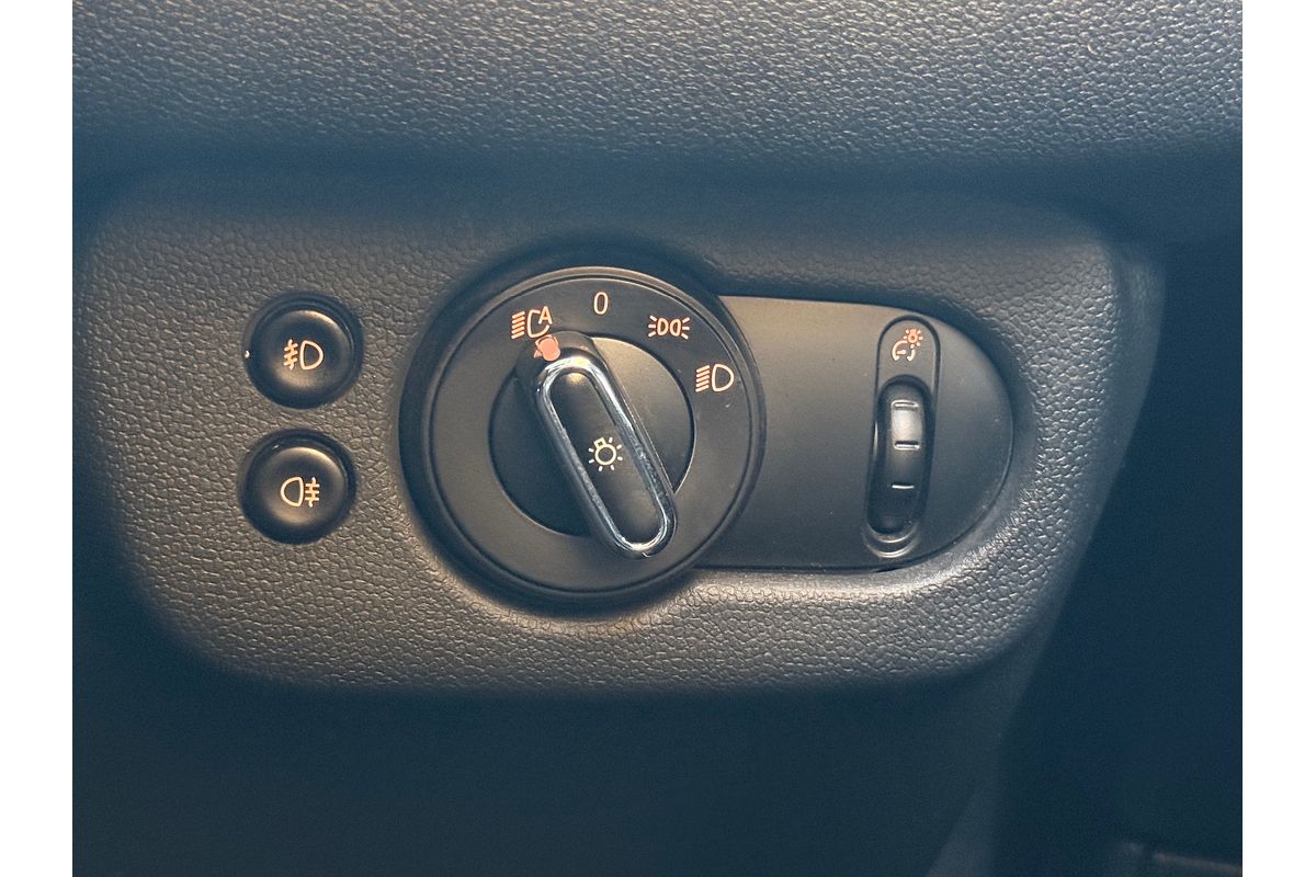 2015 MINI Clubman Cooper S F54