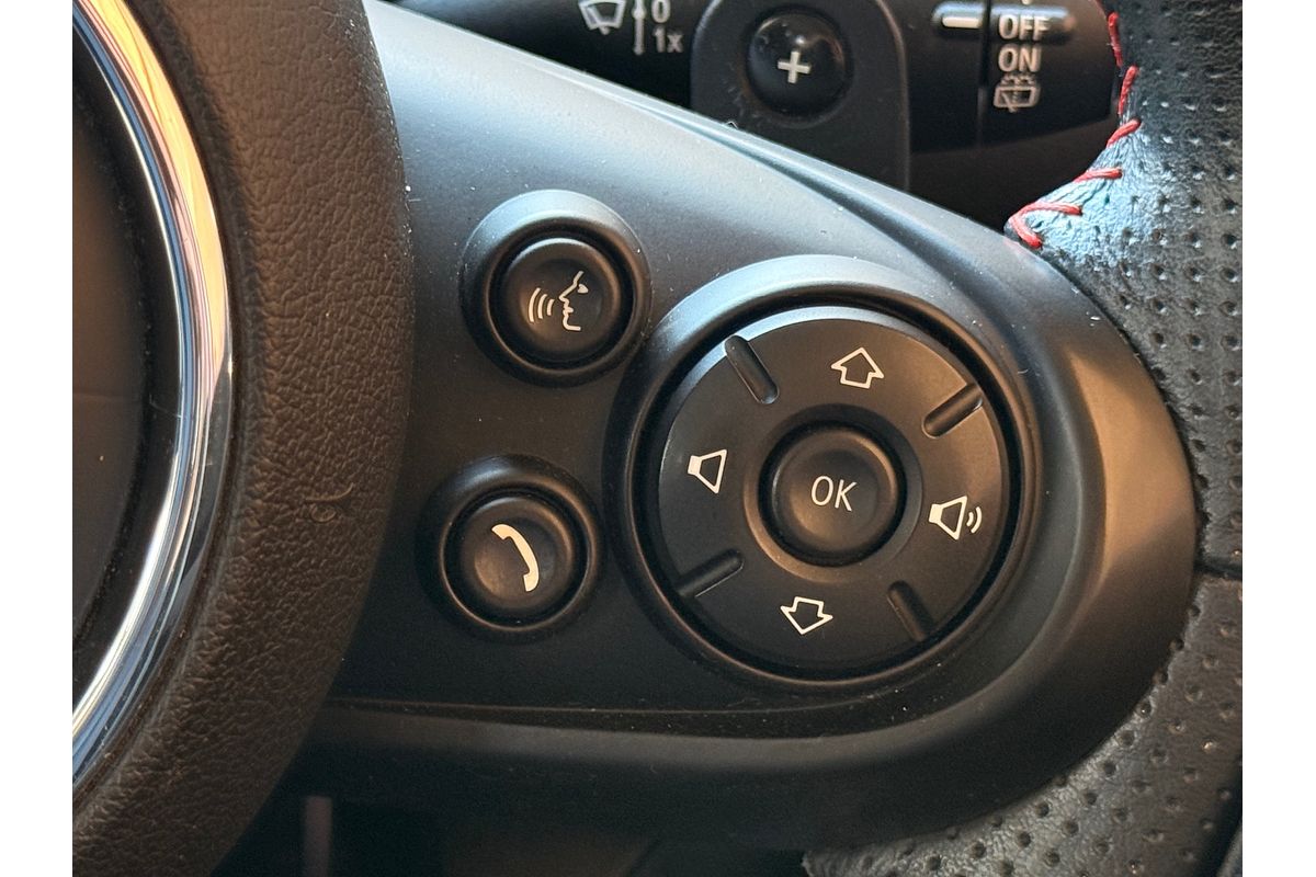 2015 MINI Clubman Cooper S F54