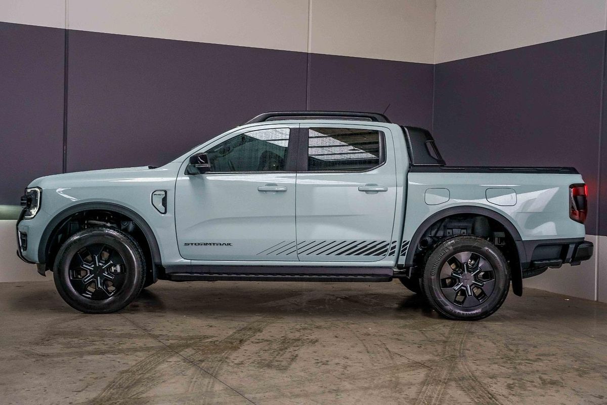 2025 Ford Ranger PHEV Stormtrak 4X4 2.3L