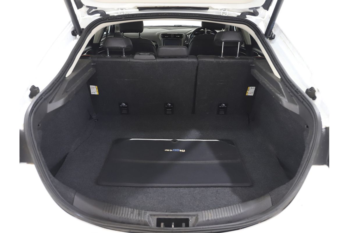 Ford MONDEO 2018.75 5 DOOR TITANIUM TVCT 2.0  6SP AUTO(RM5D9L7)