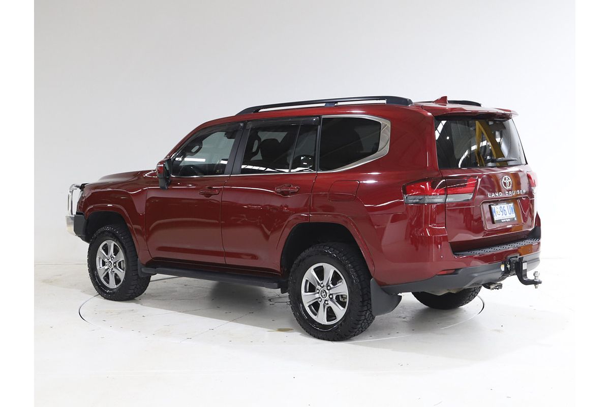 Landcruiser Wagon VX 3.3L Diesel Automatic 5E55190 001
