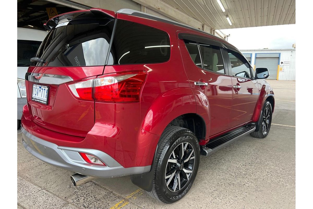 2020 Isuzu MU-X LS-T