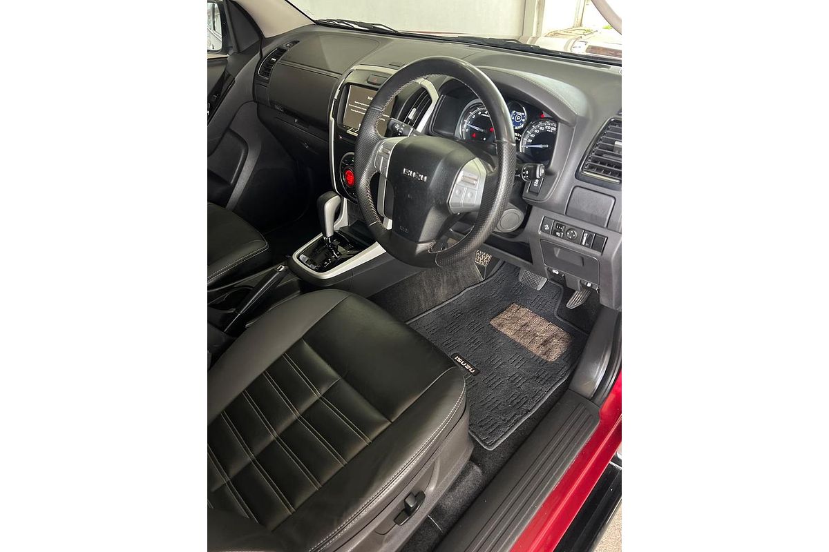 2020 Isuzu MU-X LS-T