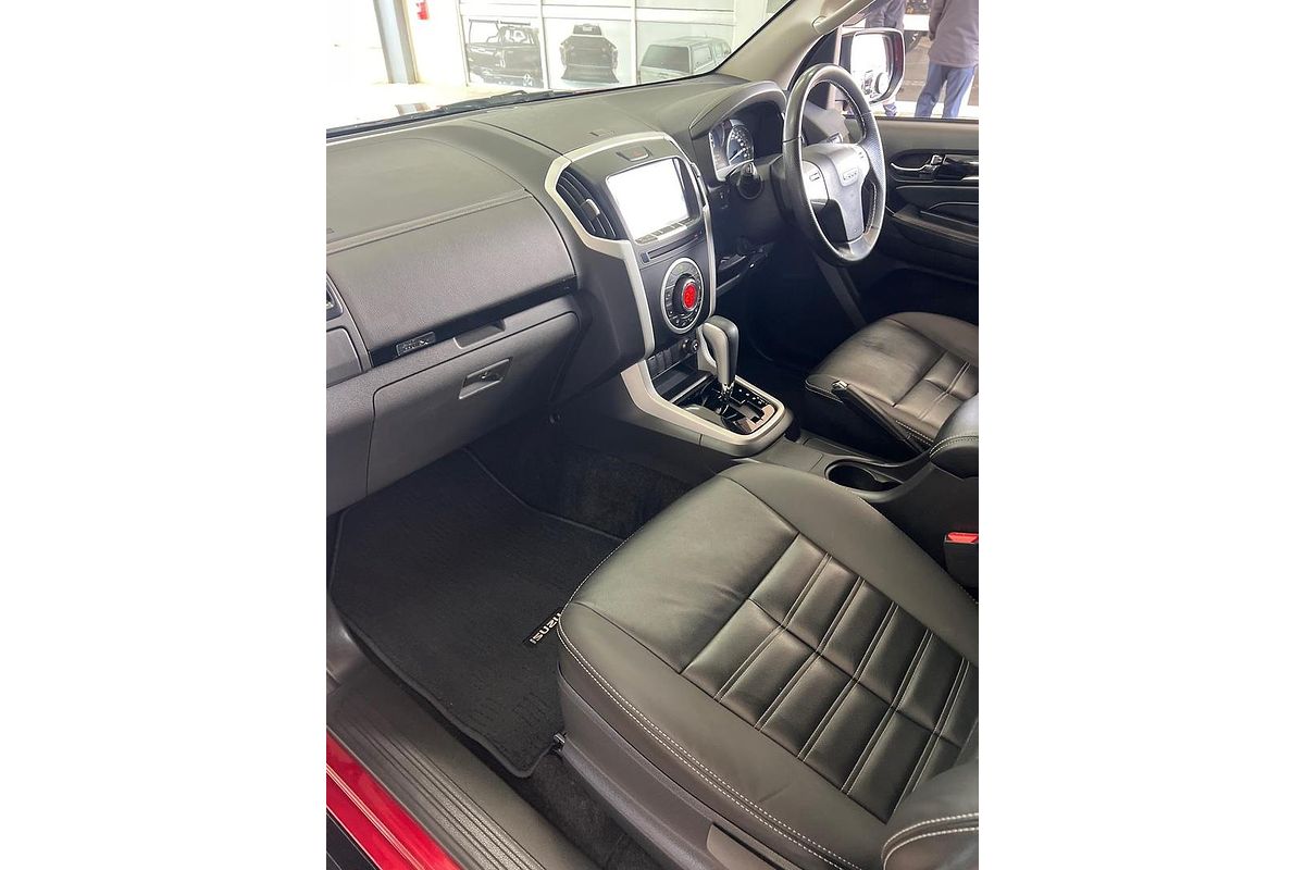 2020 Isuzu MU-X LS-T