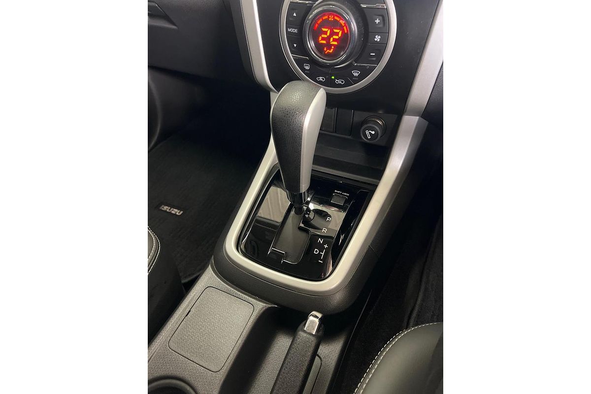 2020 Isuzu MU-X LS-T