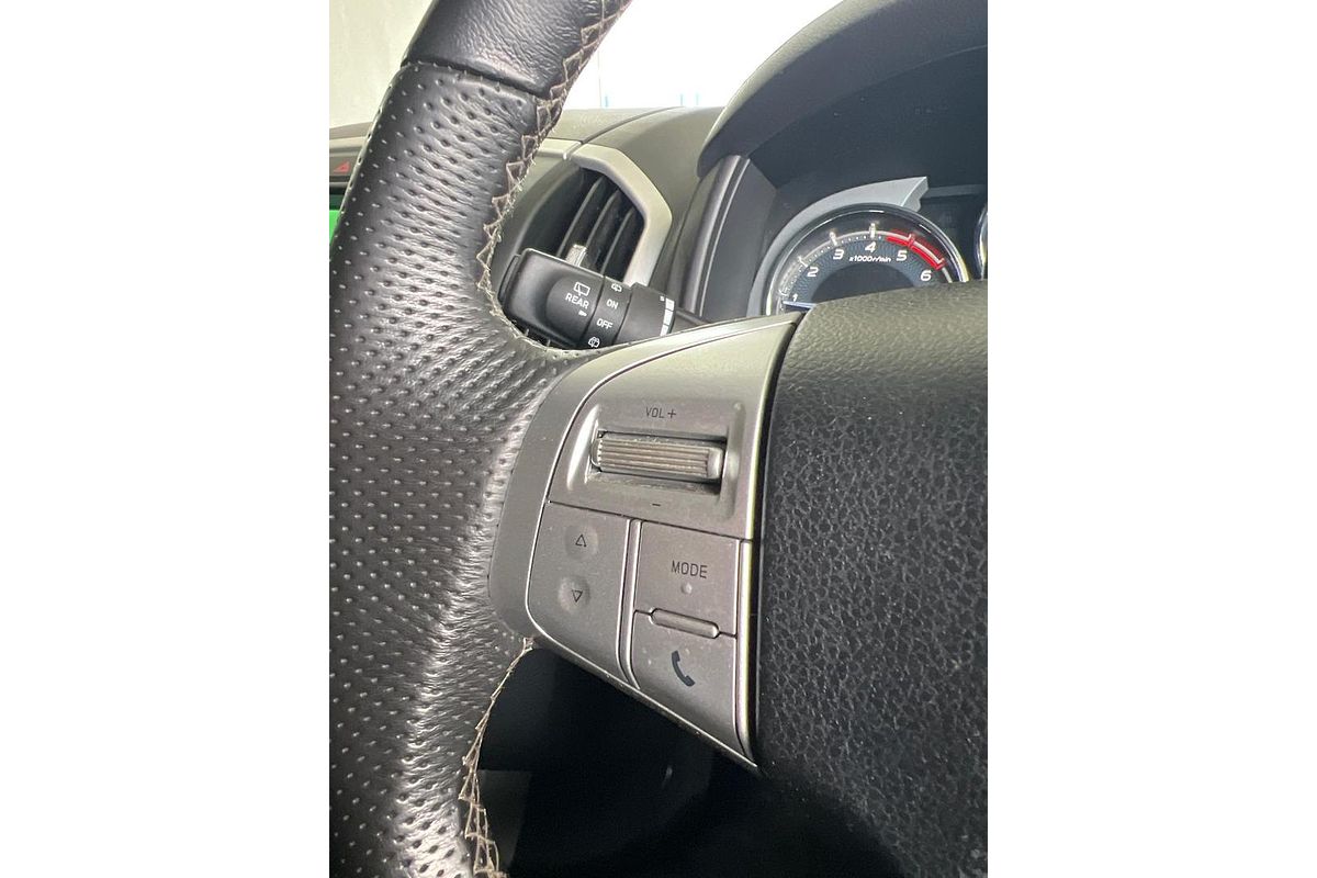 2020 Isuzu MU-X LS-T