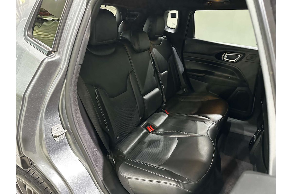 2021 Jeep Compass S-Limited M6