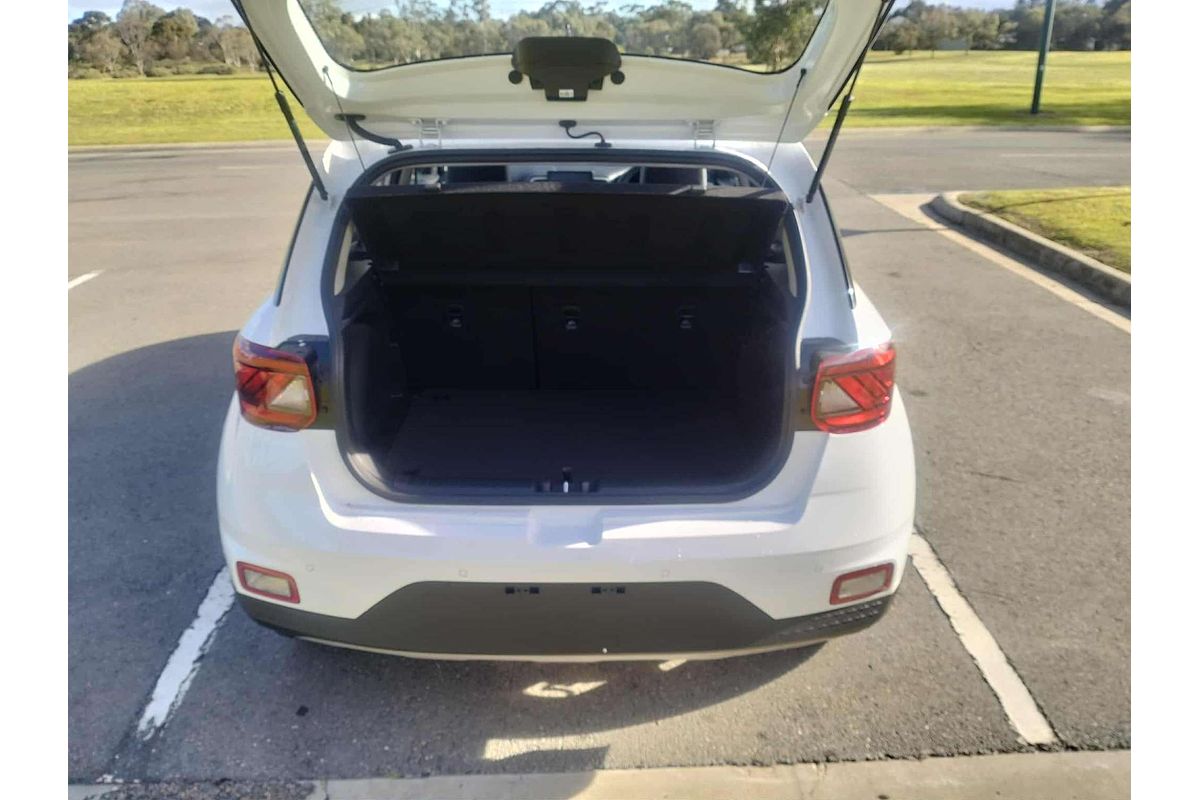 2025 Hyundai Venue Active QX.V5