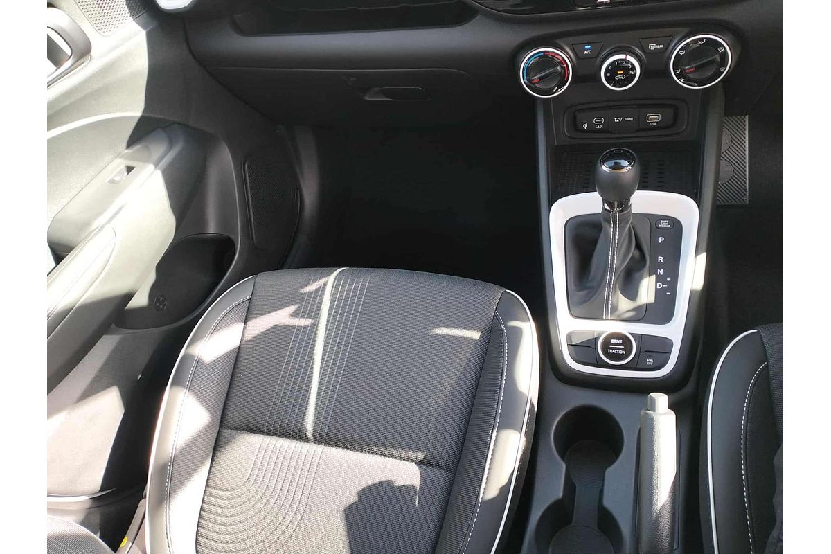 2025 Hyundai Venue Active QX.V5