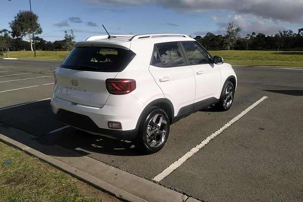 2025 Hyundai Venue Active QX.V5