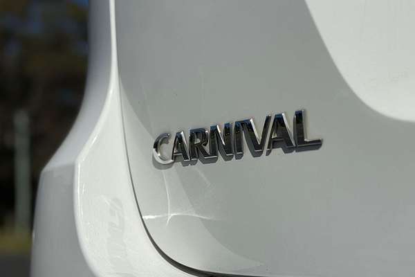 2016 Kia Carnival S YP