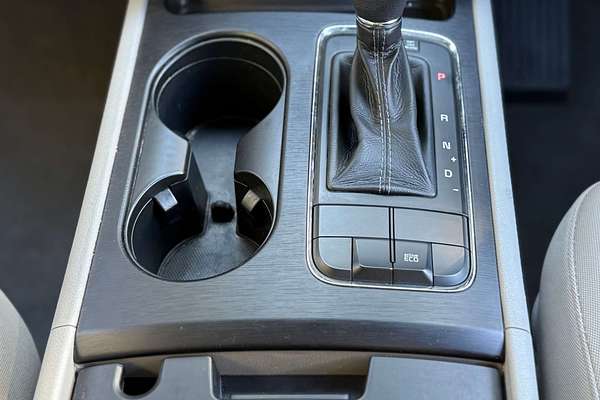 2016 Kia Carnival S YP