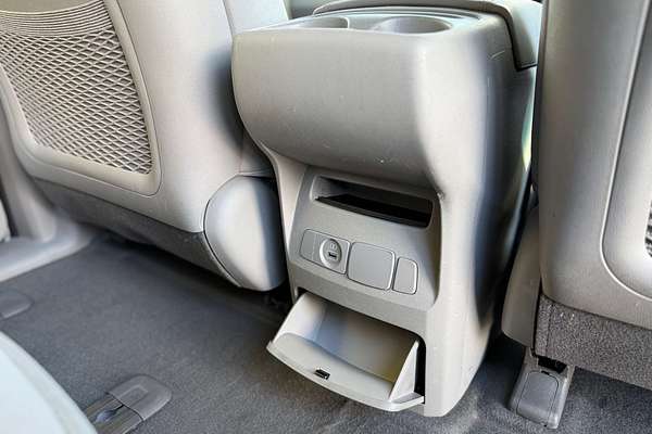 2016 Kia Carnival S YP