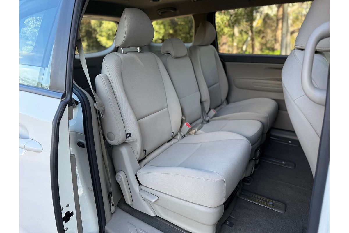 2016 Kia Carnival S YP