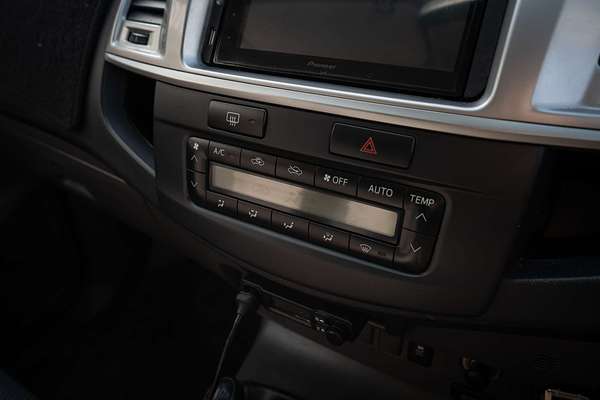 2012 Toyota Hilux SR5 KUN26R 4X4