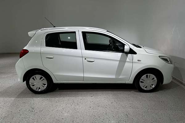 2021 Mitsubishi Mirage ES LB
