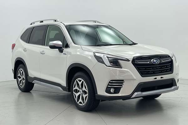 2025 Subaru Forester Hybrid L S5