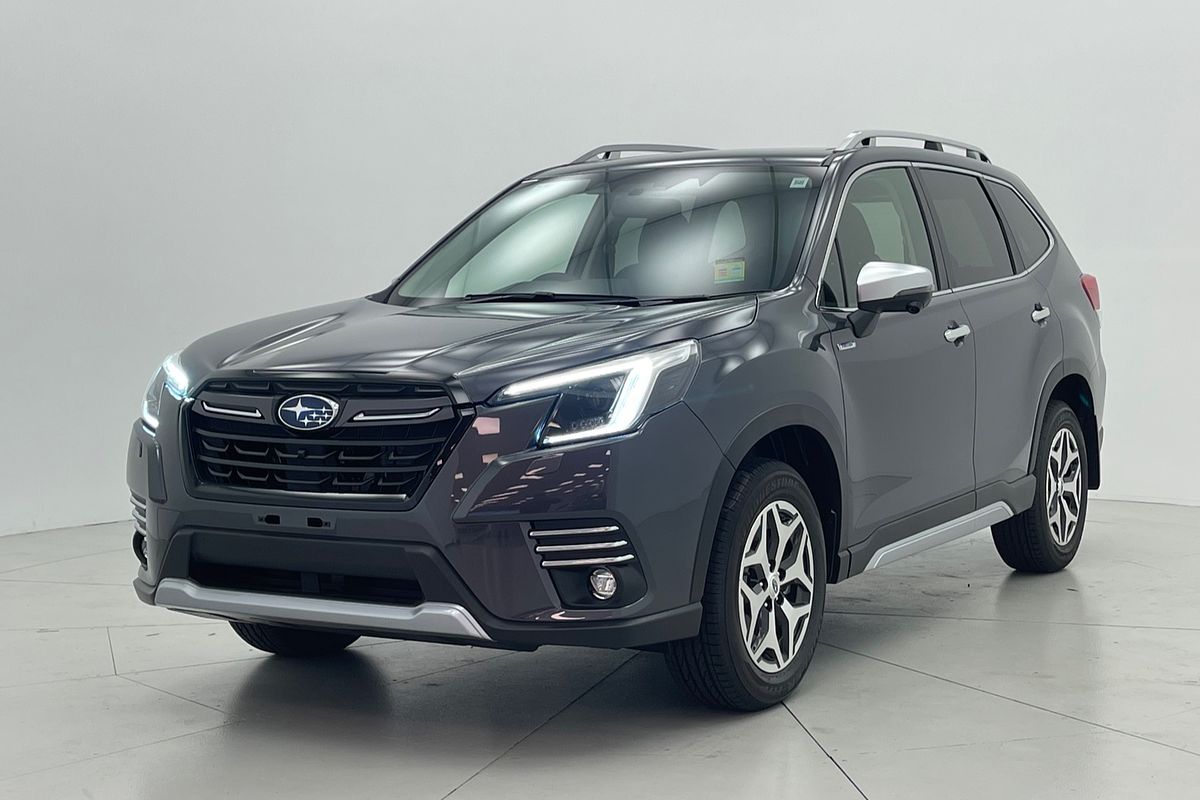 2025 Subaru Forester Hybrid L S5