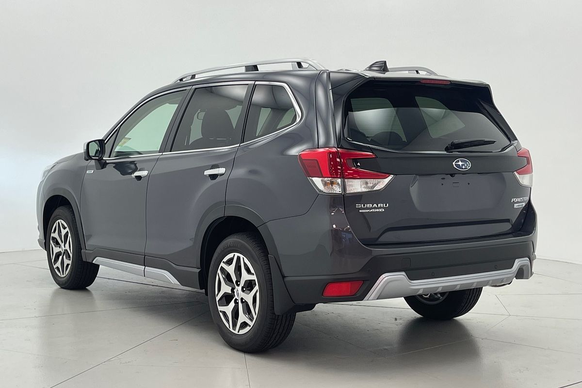 2025 Subaru Forester Hybrid L S5