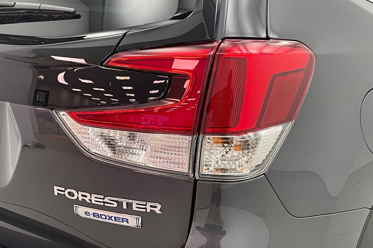 2025 Subaru Forester Hybrid L S5