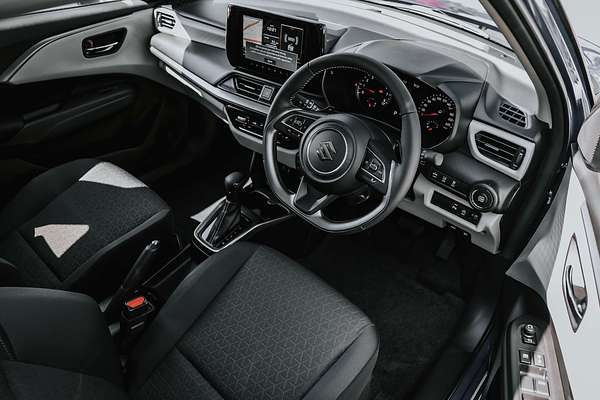 2025 Suzuki Swift Hybrid GLX UZ