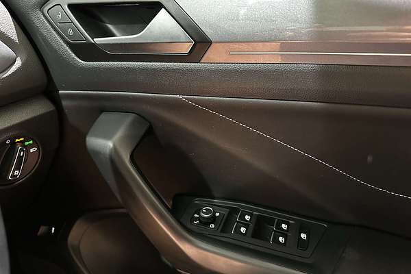 2022 Volkswagen T-Roc 110TSI Style D11