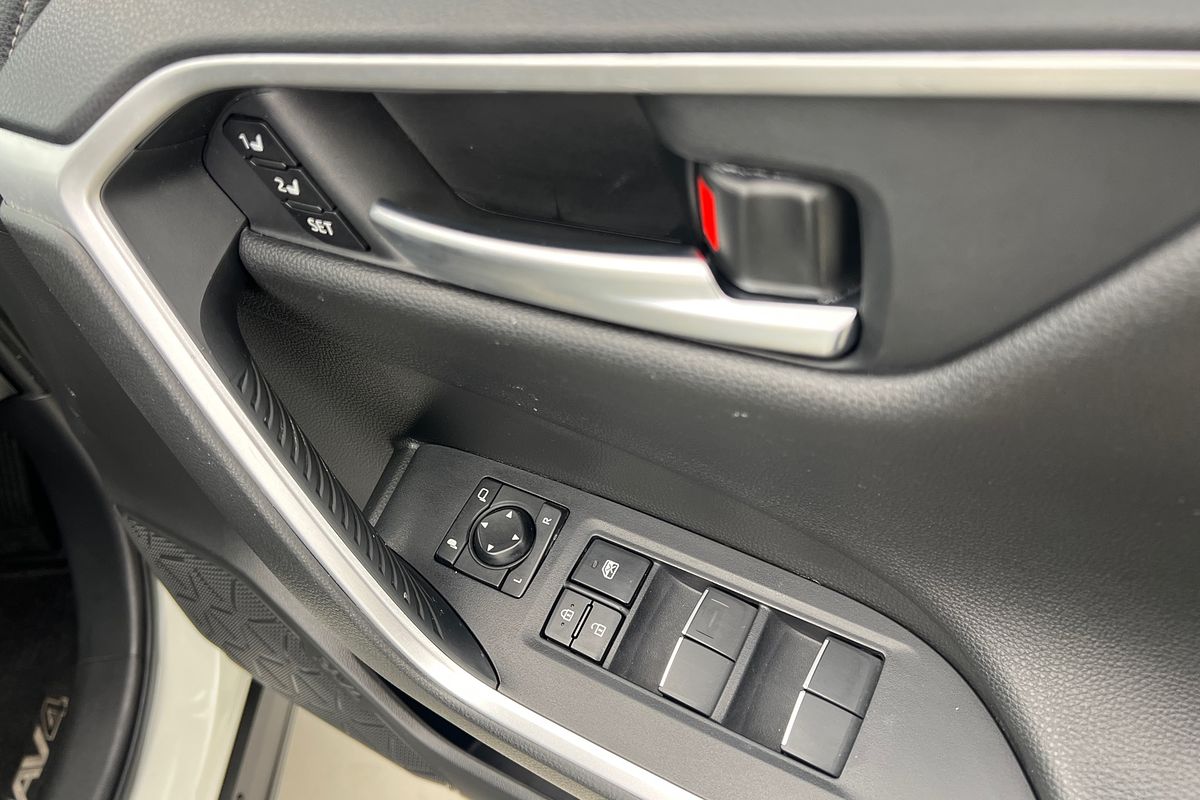 2020 Toyota RAV4 Cruiser AXAH54R