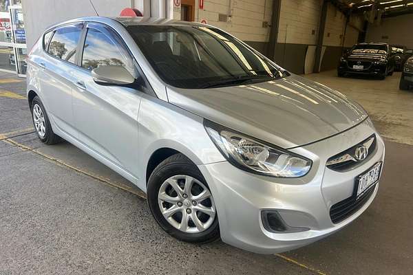 2014 Hyundai Accent Active RB2