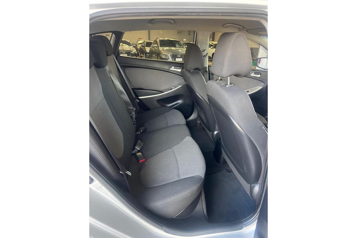 2014 Hyundai Accent Active RB2