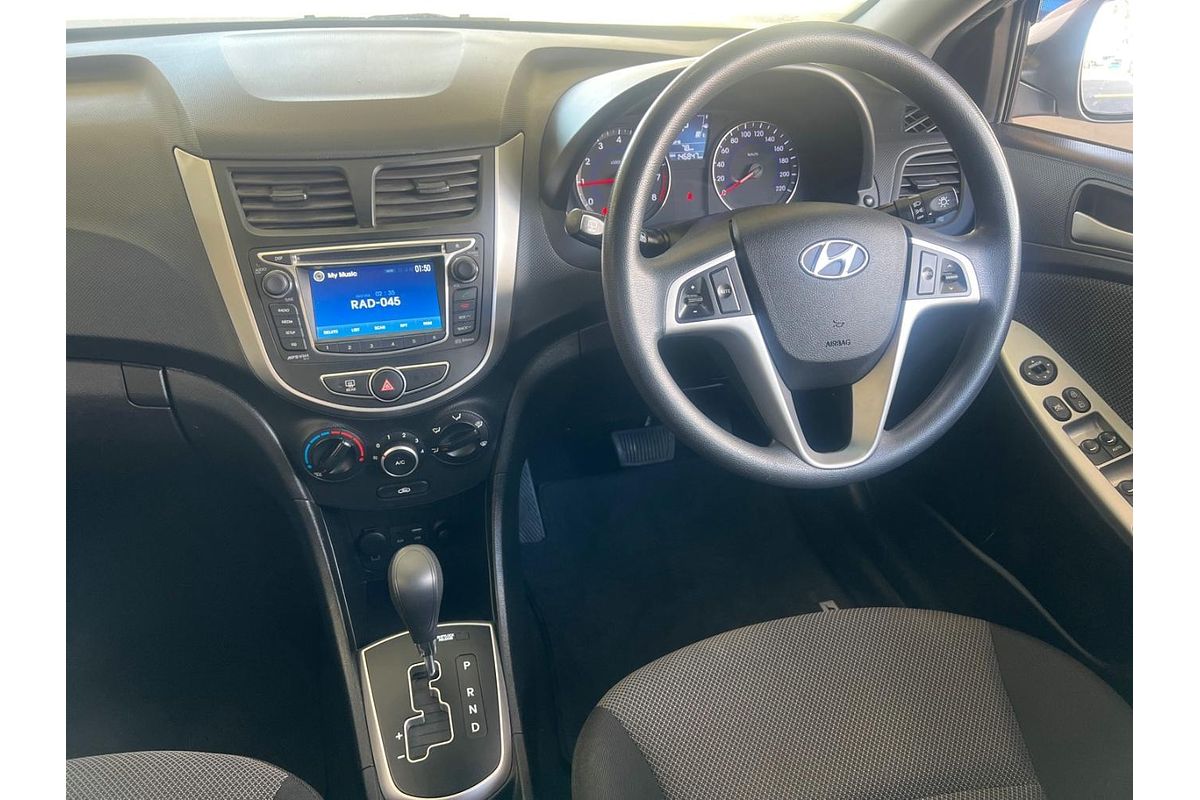 2014 Hyundai Accent Active RB2