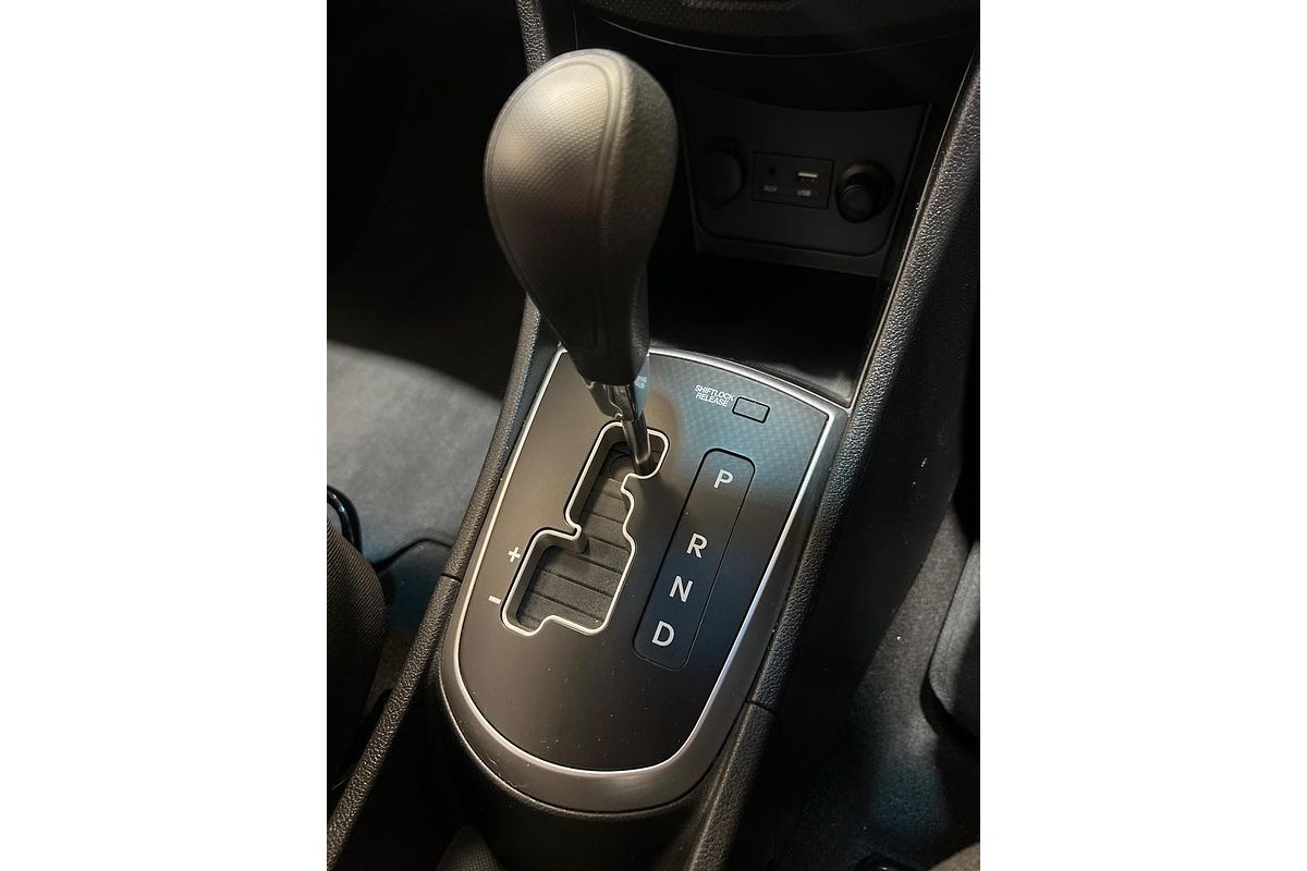 2014 Hyundai Accent Active RB2