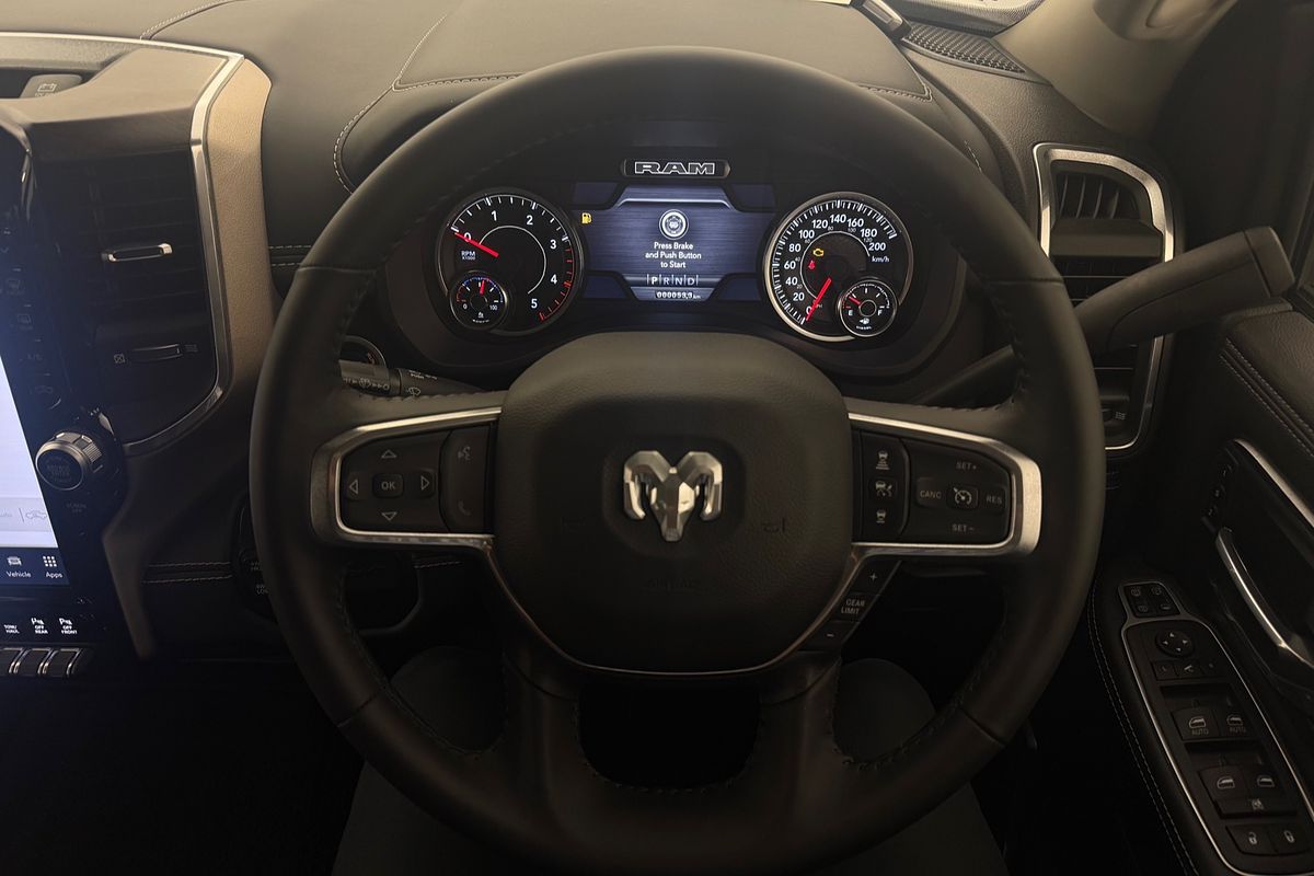 2024 RAM 2500 Laramie Rambox DJ 4X4