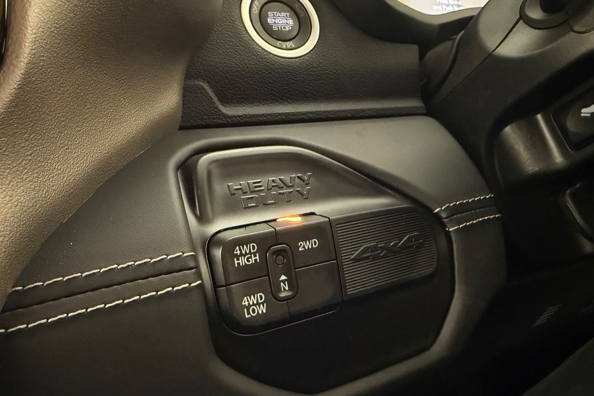 2024 RAM 2500 Laramie Rambox DJ 4X4