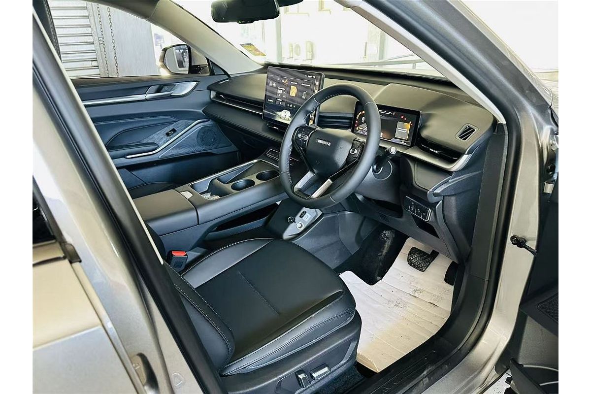 H6 Facelift Lux Auto 4X2