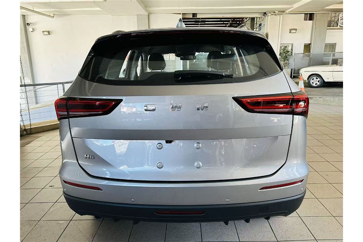 H6 Facelift Lux Auto 4X2