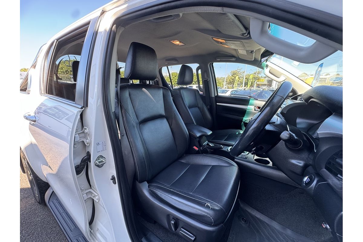 2020 Toyota Hilux SR5 GUN126R 4X4