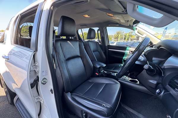 2020 Toyota Hilux SR5 GUN126R 4X4