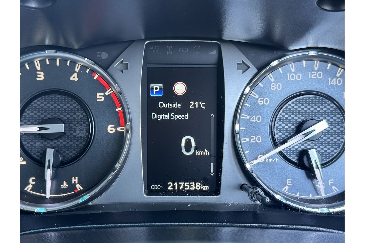 2020 Toyota Hilux SR5 GUN126R 4X4
