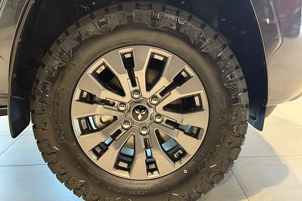 2024 Mitsubishi Triton GLX MV 4X4