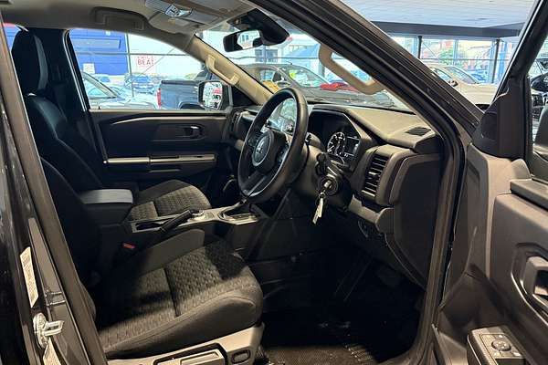 2024 Mitsubishi Triton GLX MV 4X4