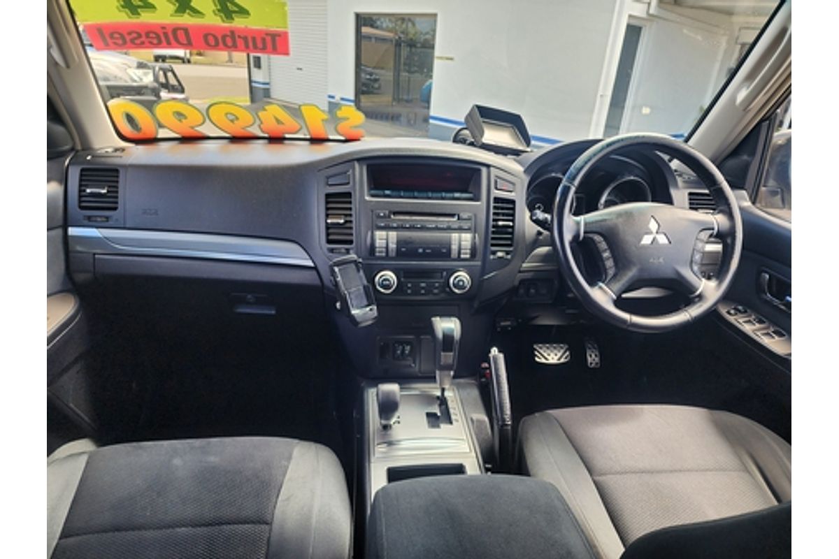 2007 Mitsubishi Pajero VR-X NS