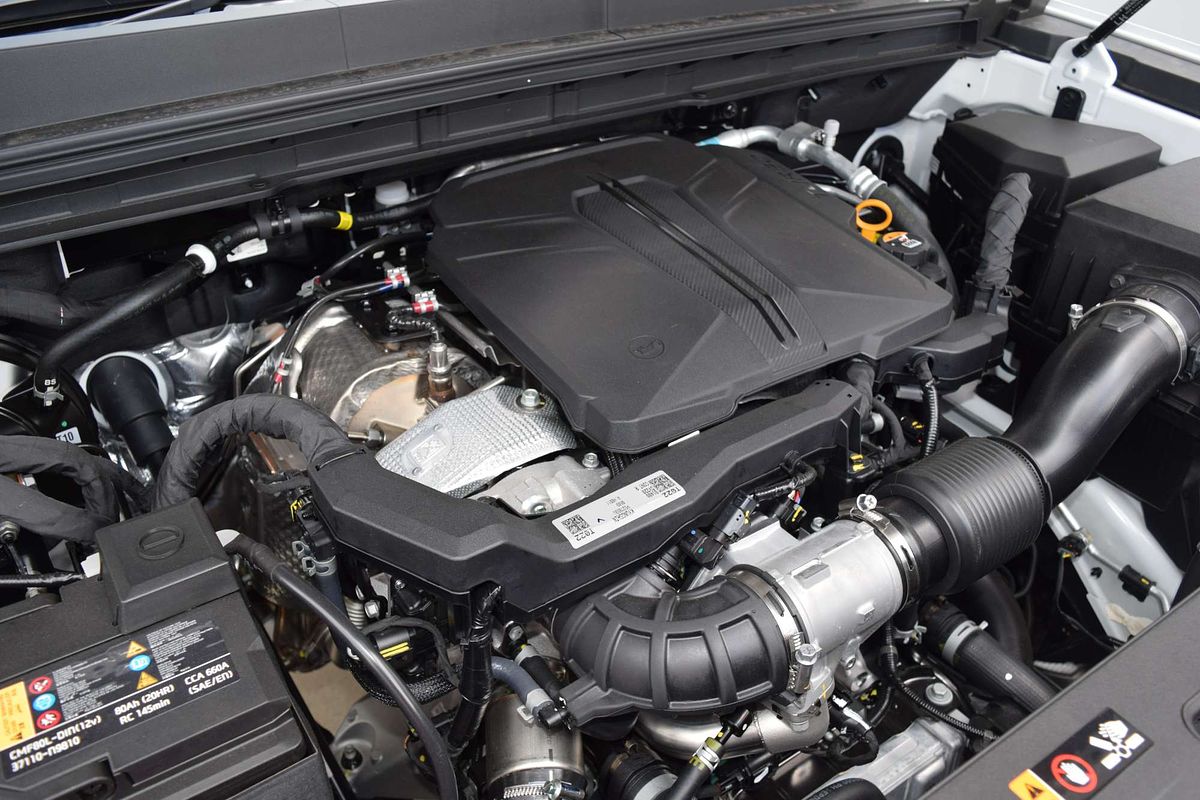 2025 Kia Tasman SX TK 4X4