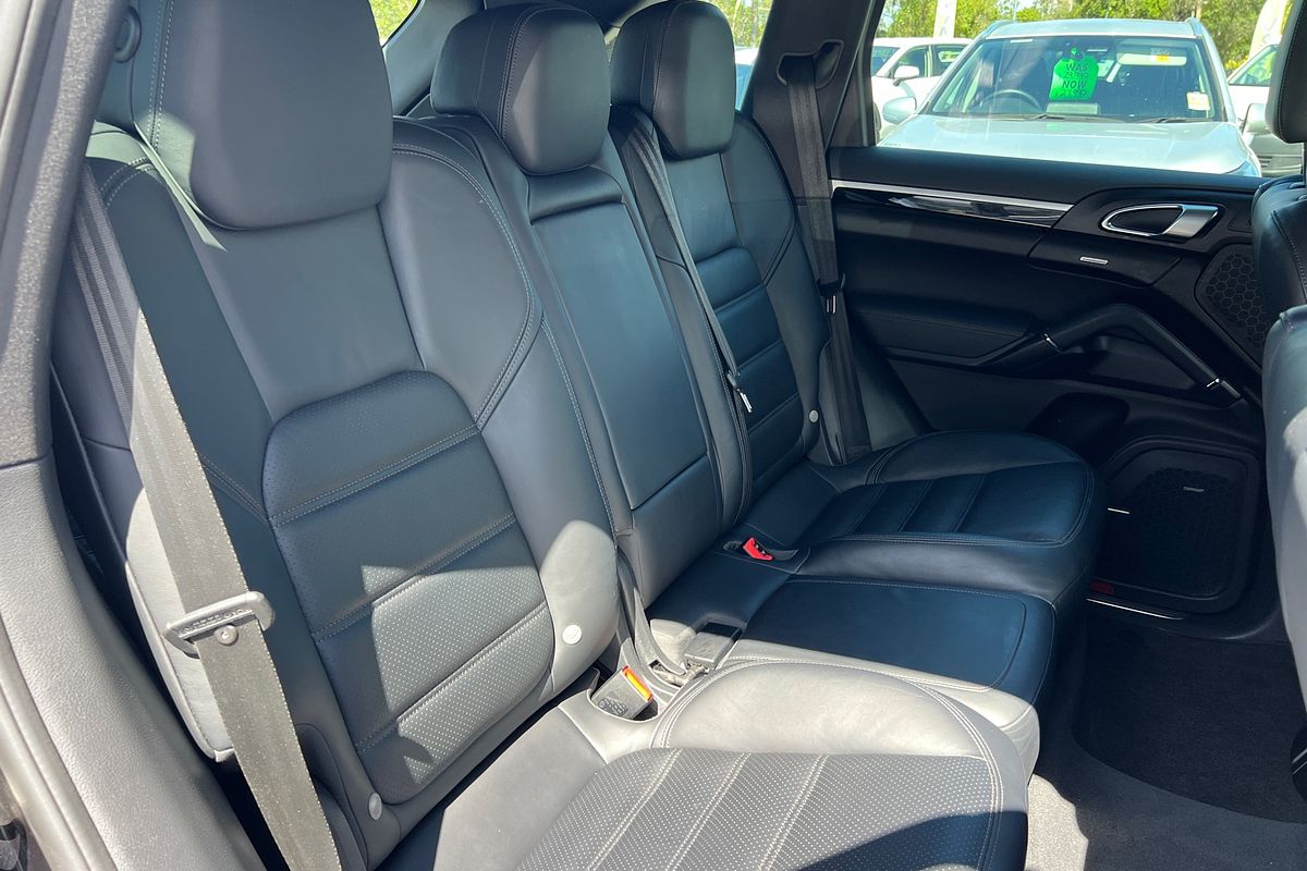 2014 Porsche Cayenne S Diesel 92A