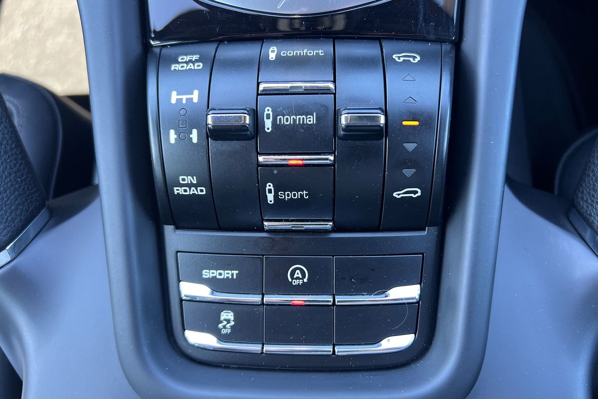 2014 Porsche Cayenne S Diesel 92A
