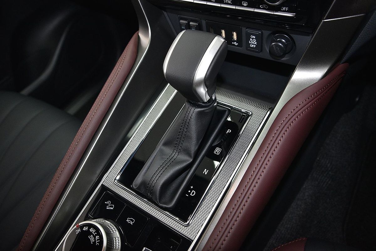2025 Mitsubishi Pajero Sport GSR QG