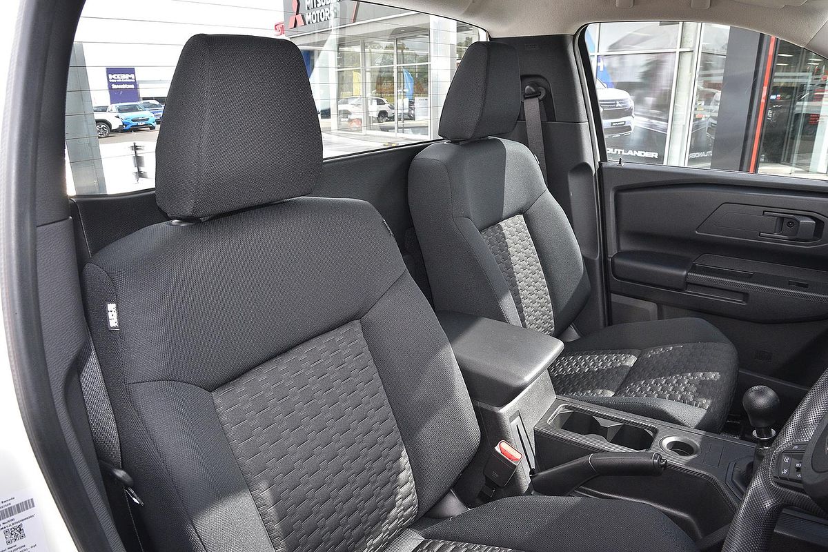 2025 Mitsubishi Triton GLX MV Rear Wheel Drive
