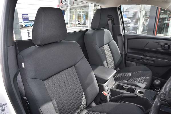 2025 Mitsubishi Triton GLX MV Rear Wheel Drive